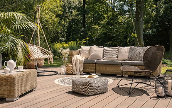 Vente et pose de terrasse bois et Ipé à Montauroux, Callian, Pays de Fayence